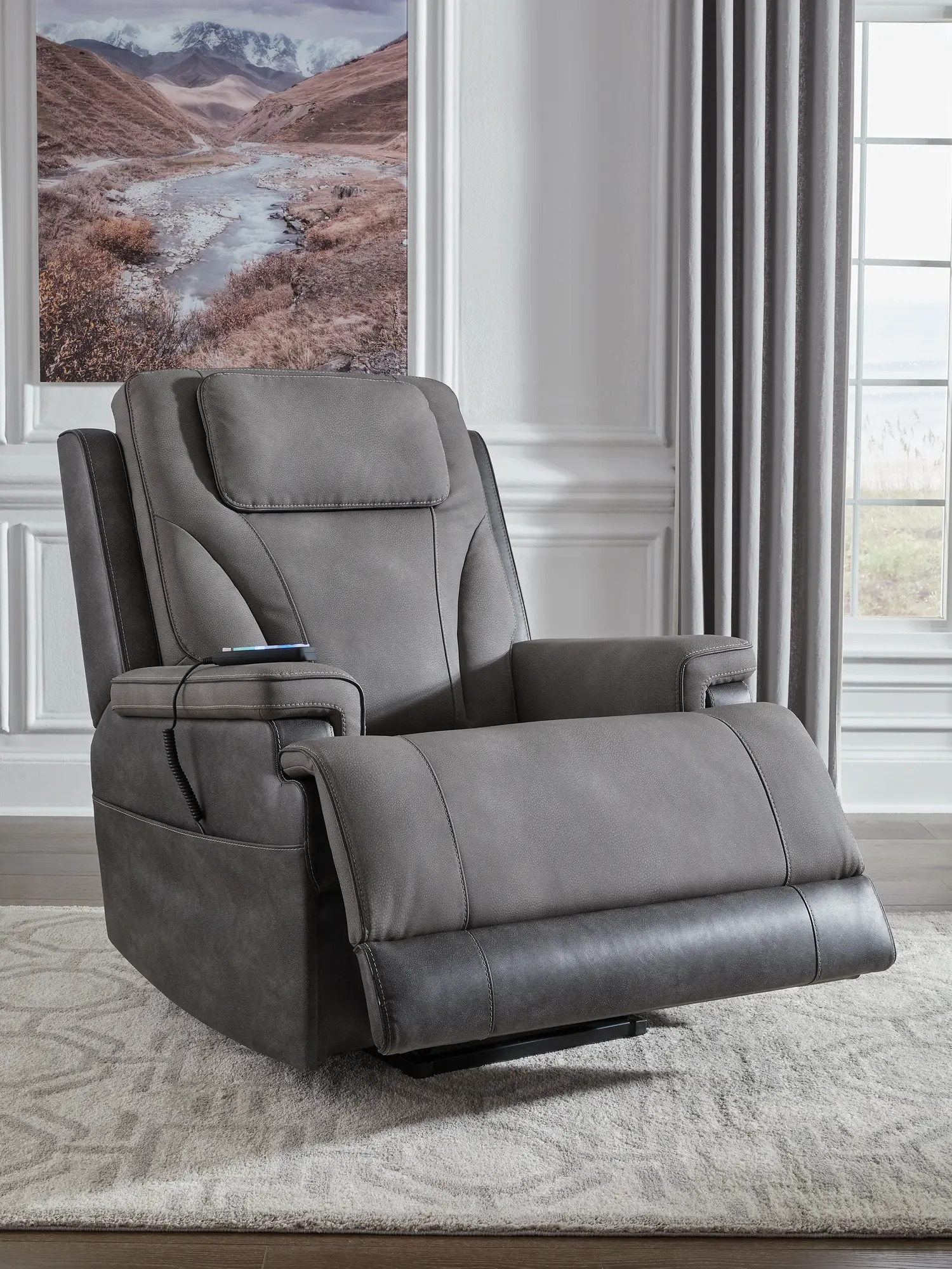 4z-peaceful Pause Power Lift Recliner - Image 3